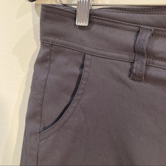 PRANA Sz 4 Hiking Convertible Pants  with Some Stretch Lots of Pockets - Picture 3 of 11